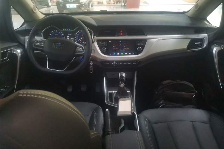 Used Geely Auto Vision X3 2019 Upgraded Model 1.5L Manual Elite Version