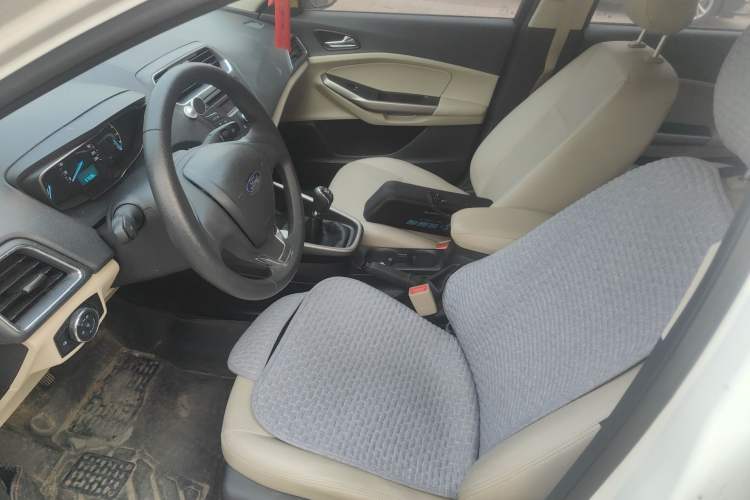 Used Ford Escort 2017 Revised Version 1.5L Manual Comfort Edition