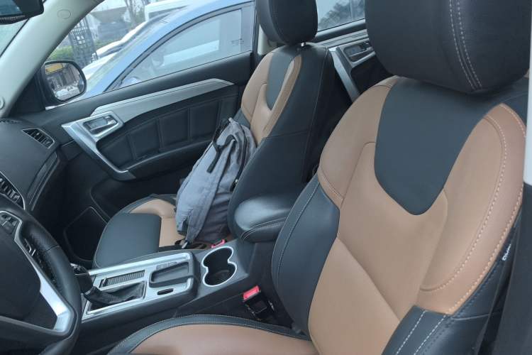 Used Geely Auto Vision X6 2016 1.3T CVT Flagship Model
