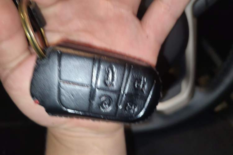 Used Jeep Cherokee 2016 2.4L Professional Smart Version Vehicle Key