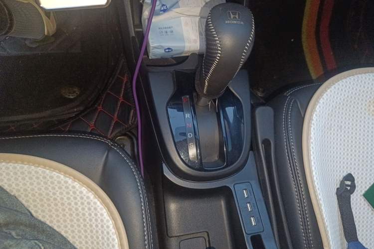 Used Honda Fit 2016 1.5L LXS CVT Comfort Sunroof Version
