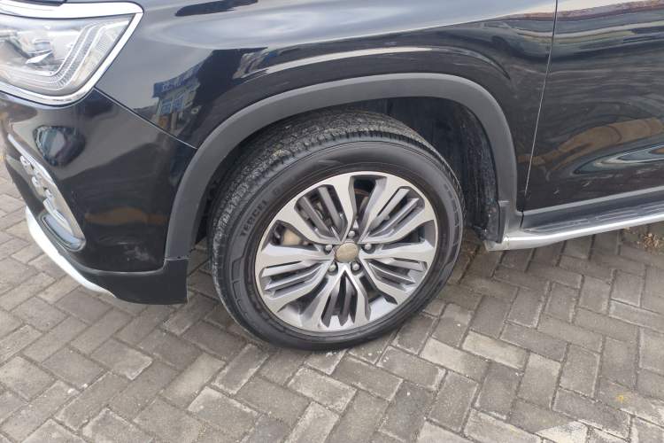 Used Roewe RX8 2018 30T Smart Connectivity All-Wheel Drive Supreme Edition