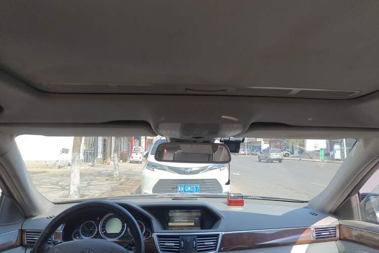 Used Mercedes-Benz E-Class 2011 E 300 L Elegant Model Headliner