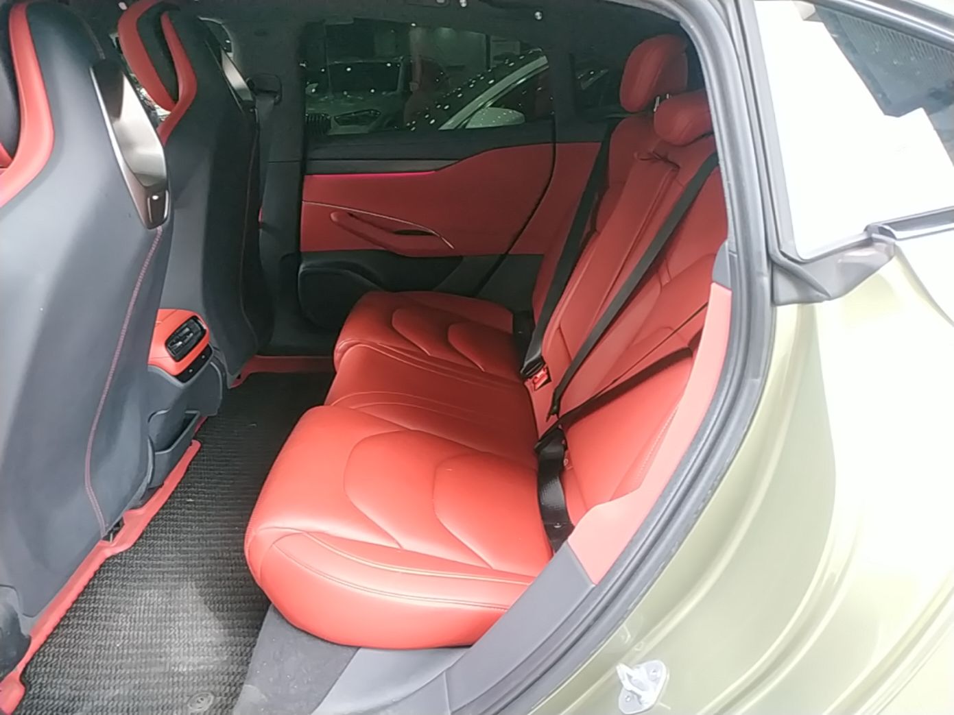 Xiaomi Auto SU7 2024 Rear-Drive Long-Range Intelligent Driving Version — снимка 20