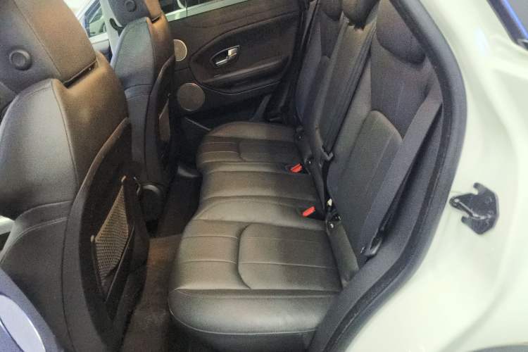 Used Land Rover Range Rover Evoque 2018 240 PS SE Smart Brilliance Edition