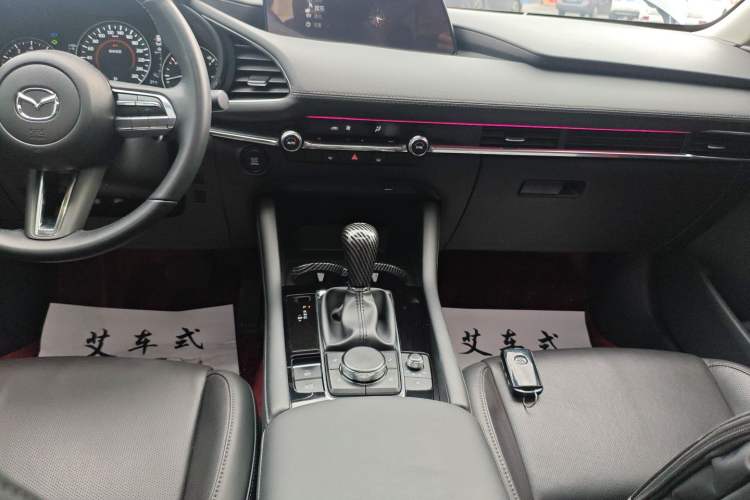 Used Mazda 3 Axela 2023 2.0L Automatic Zhiyao Edition Gear Lever