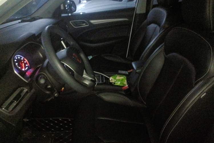 Used Roewe RX3 2020 1.6L CVT 4G Connected Ultra-Cool Flagship Edition
