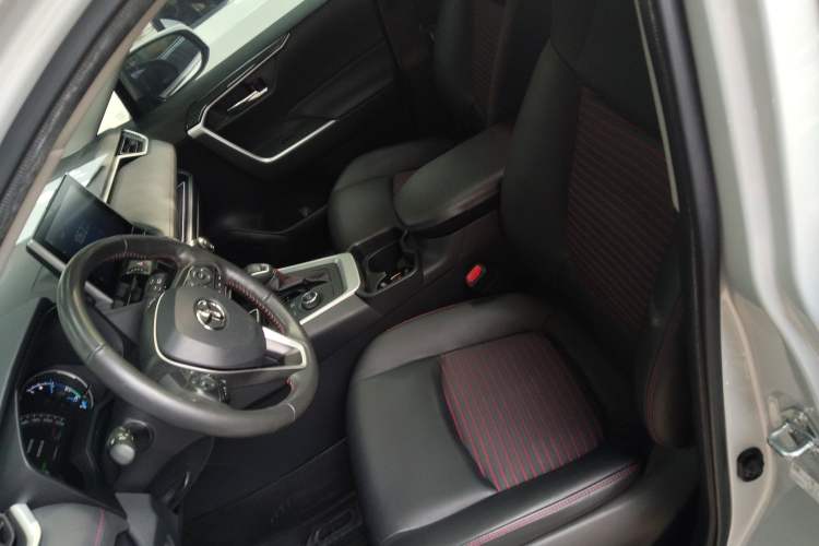 Used Toyota RAV4 Rongfang Plug-in Hybrid 2021 2.5L Two-Wheel Drive Elite Pro