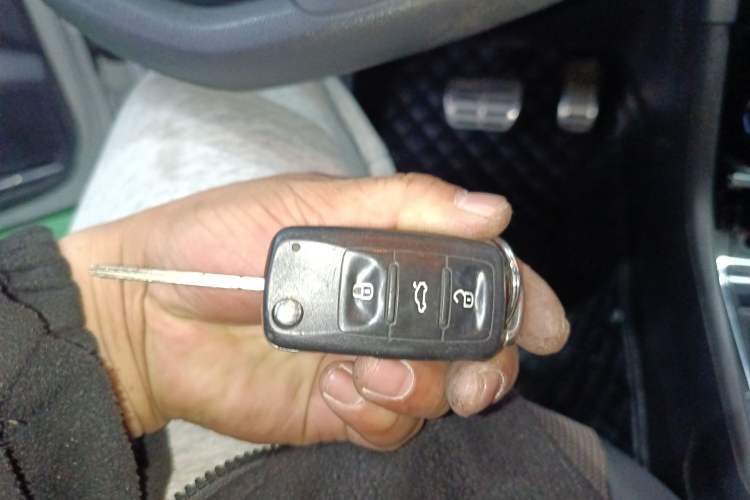 Used Volkswagen C-TREK 2017 230TSI DSG Comfort Version Vehicle Key