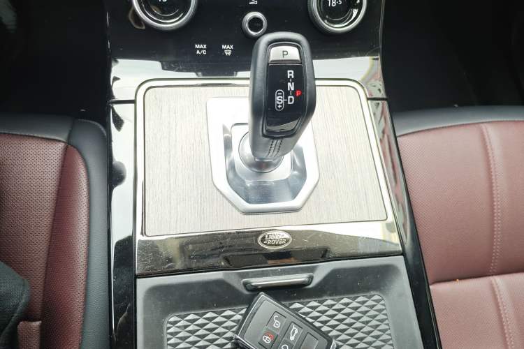 Used Land Rover Range Evoque 2023 Aurora L 249 PS Luxury Edition
