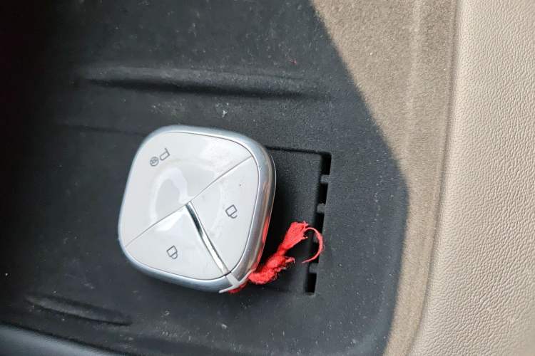 Used Baojun Enjoy 2025 Plug-in Hybrid 140km Luxury Edition Interior 1