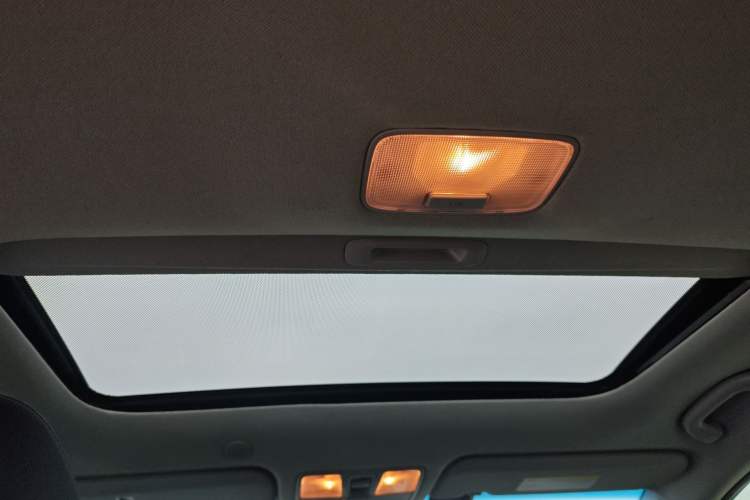 Used Hyundai Elantra (5th Generation / Langdong) 2016 1.6L Manual Luxury Model Headliner