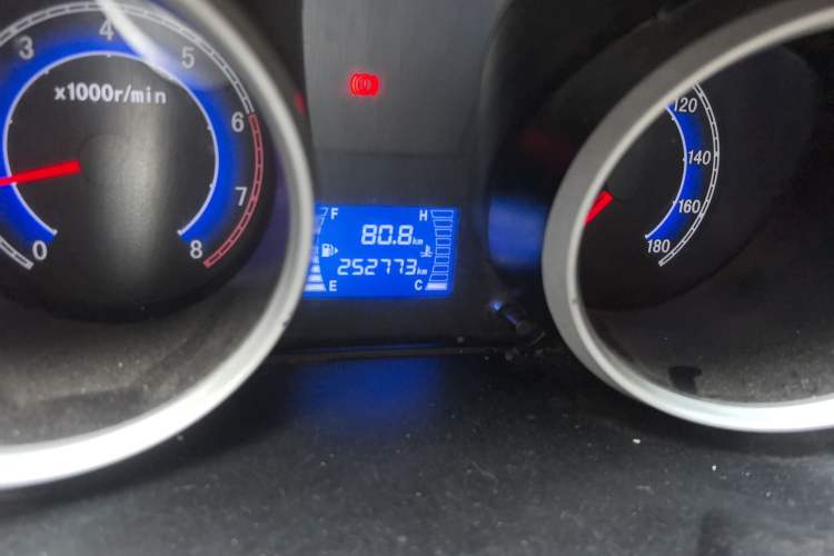 Used CHANGAN KAICHENG Ruixing M80 2014 1.5L Classic Model 4G15S Odometer Close Up