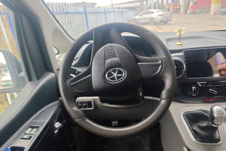 Used JAC Refine M3 2015 Maker Edition 1.6L Luxury Version