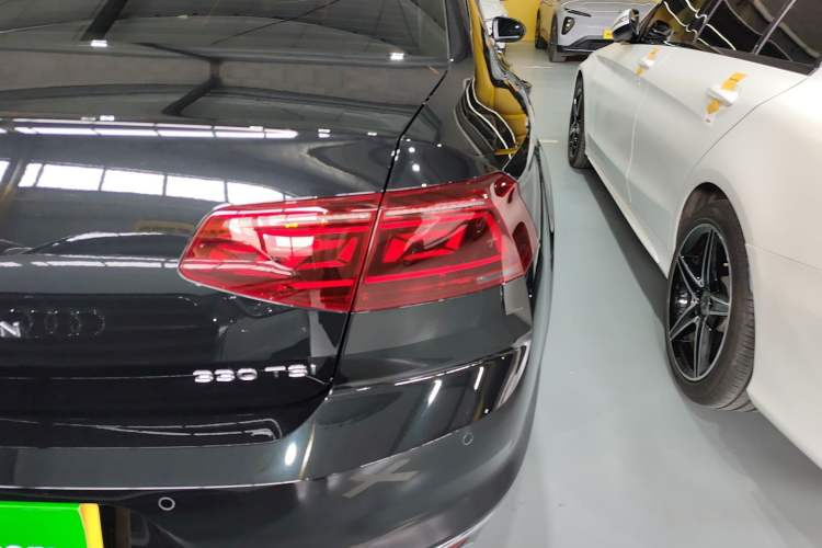 Used Volkswagen Magotan 2024 2 Million Units Zhongxiang Version 330TSI DSG Luxury Edition Exterior 3