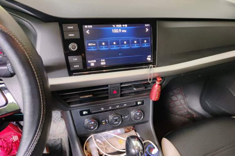 Used Volkswagen Lavida Pure Electric 2019 Enjoyment Edition Audio And AC Panel