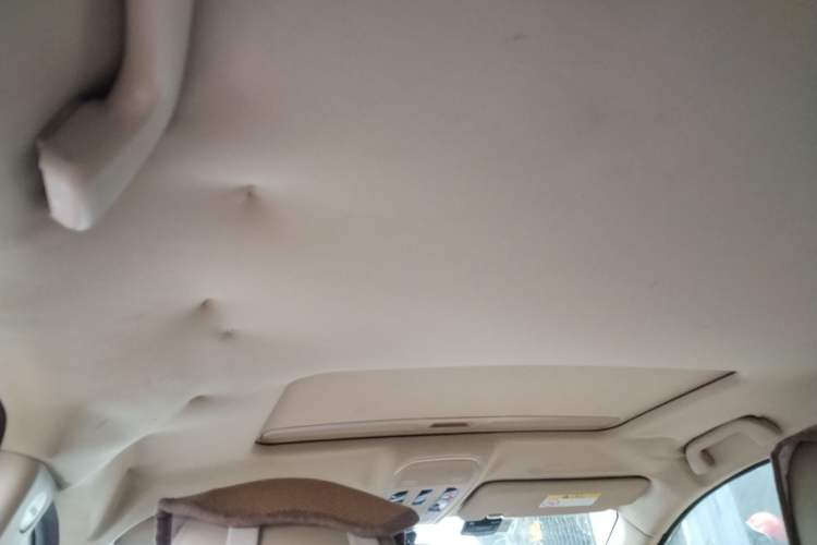 Used Haval H2 2016 Red-Label 1.5T Automatic Two-Wheel Drive Luxury Model Headliner