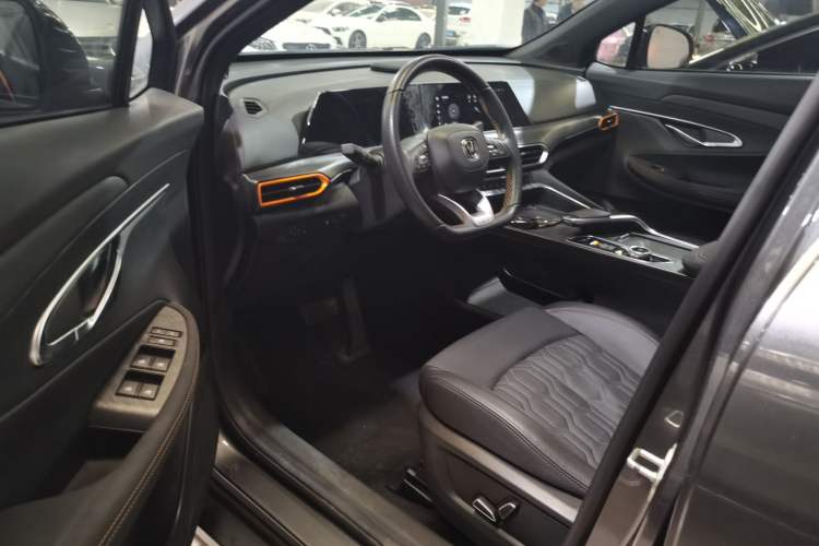 Used Changan UNI-T 2022 1.5T Prestige Version