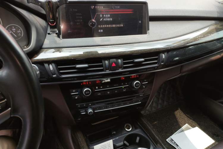 Used BMW X5 2014 xDrive35i Leading Model Audio And AC Panel