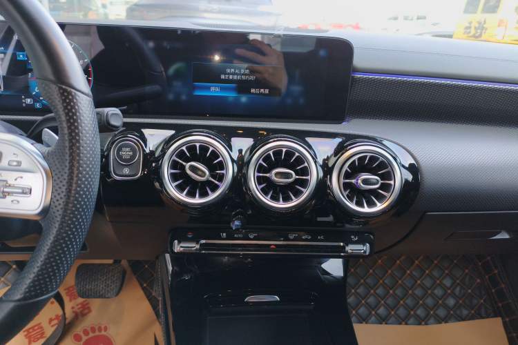 Used Mercedes-Benz A-Class 2021 A 200 L Sport Sedan Fashion Model
