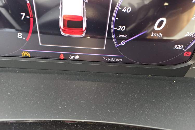 Used Volkswagen Tayron X 2020 330TSI Two-Wheel Drive Luxury Smart Connectivity Version Odometer Close Up