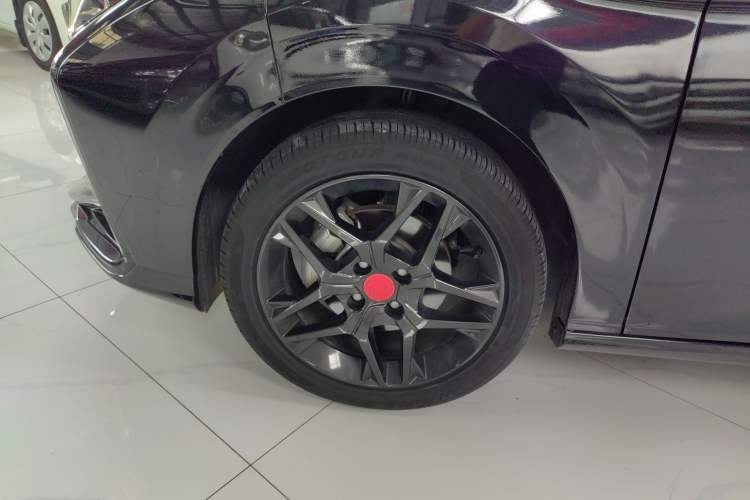 Used Dongfeng Aeolus Yixuan 2021 230T Automatic Zuiying Knight Edition Exterior 4