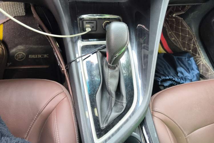 Used Buick GL6 2019 18T 6-Seater Connected Luxury Version China VI Standard
