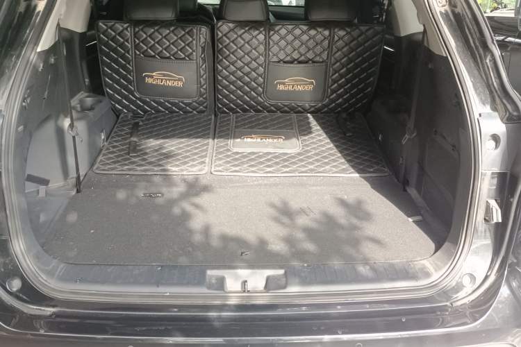 Used Toyota Highlander 2022 Dual-Engine 2.5L Two-Wheel Drive Prestige Edition 7-Seater Trunk