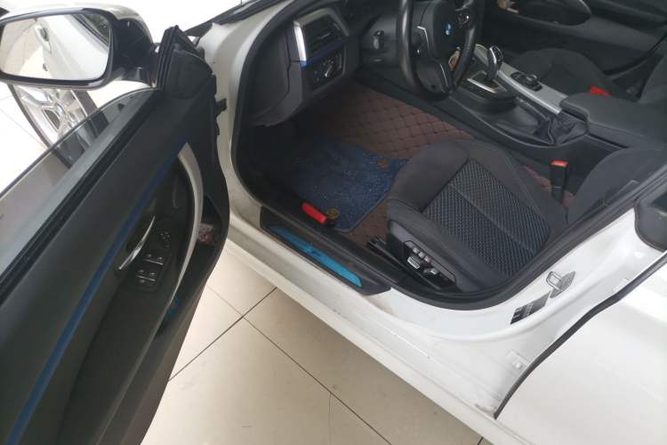 Used BMW 4 Series 2017 425i Gran Coupe Leading Model with M Sport Package