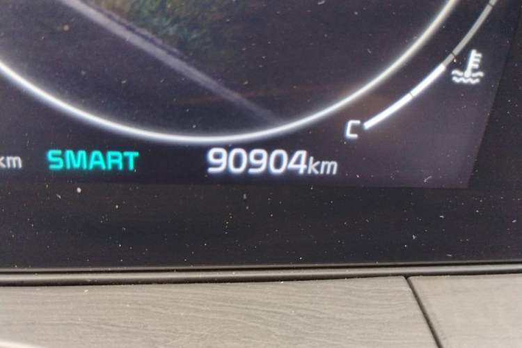 Used Kia K5 2020 380T GT-Line Prestige Tech Edition Odometer Close Up