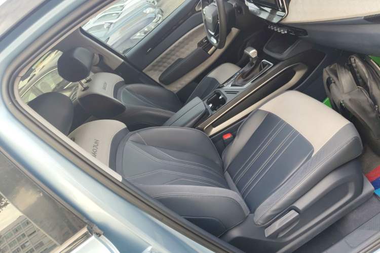 Used Baojun RM-5 2019 1.5T CVT 24-Hour Online Luxury Version 6 Seats
