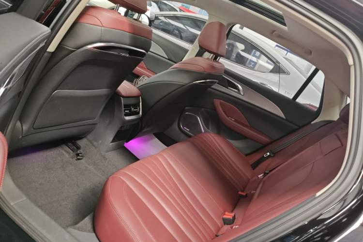 Used Hongqi H5 2024 1.5T DCT Smart Connect Flagship Edition
