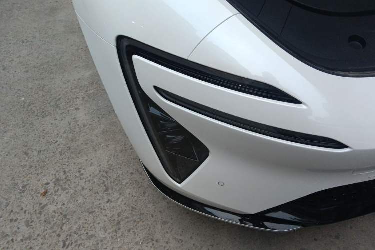 Used Avatr 06 2025 Pro Range-Extended Edition Right Front Headlight