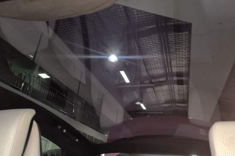 Used Xiaomi Auto SU7 2024 Four-Wheel Drive Ultra-Long Range Advanced Intelligent Driving Max Edition Headliner