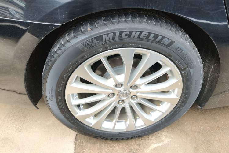 Used Buick LaCrosse 2016 28T Elite Model