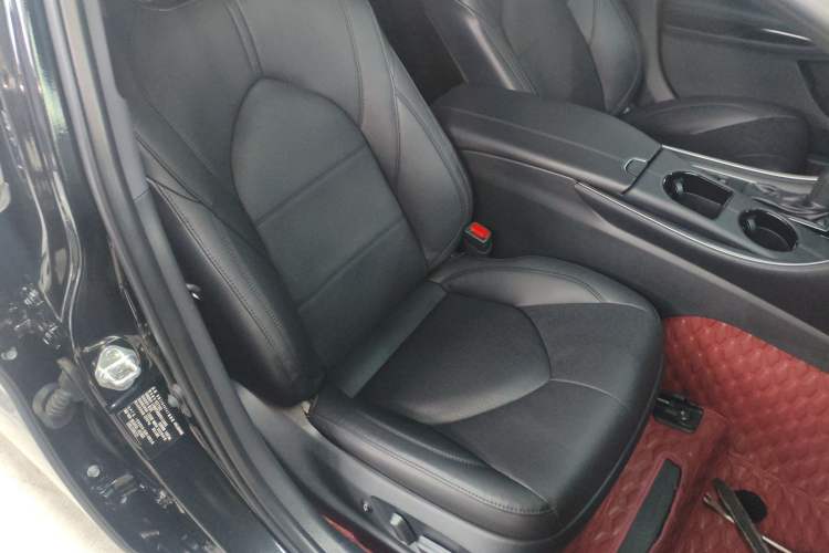 Used Toyota Avalon 2023 2.0L Luxury Edition