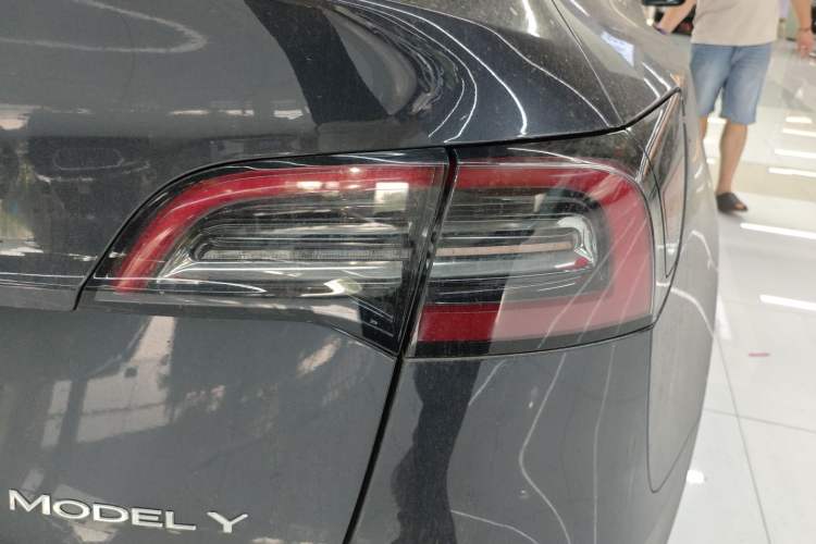 Used Tesla Model Y 2024 Rear-Wheel-Drive Version