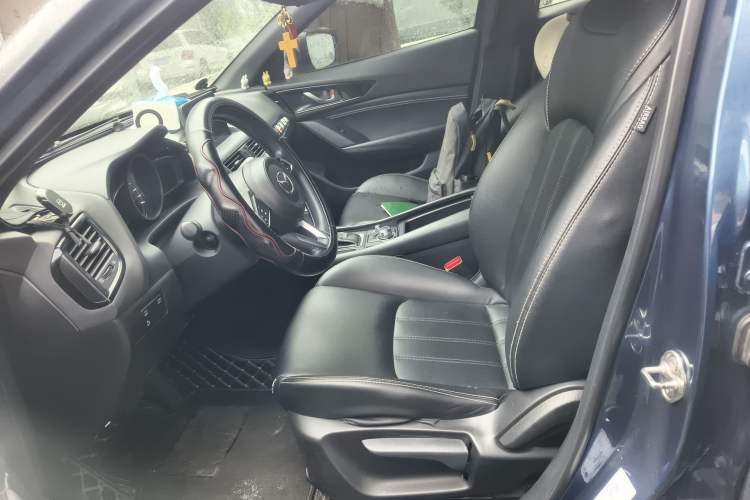 Used Mazda CX-4 2020 2.0L Automatic Two-Wheel Drive Blue Sky Dynamic Edition Left Front Seat