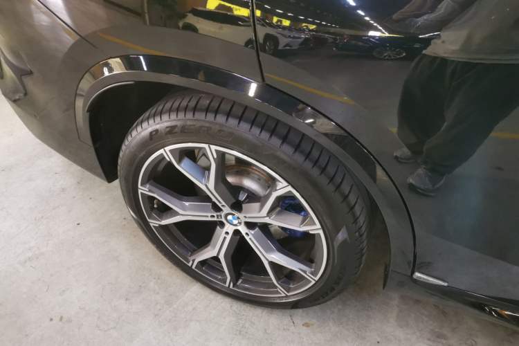 Used BMW X5 2021 xDrive40i Luxury Model with M Sport Package
