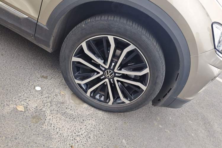 Used Volkswagen T-ROC 2022 280TSI DSG Two-Wheel Drive Comfort PLUS