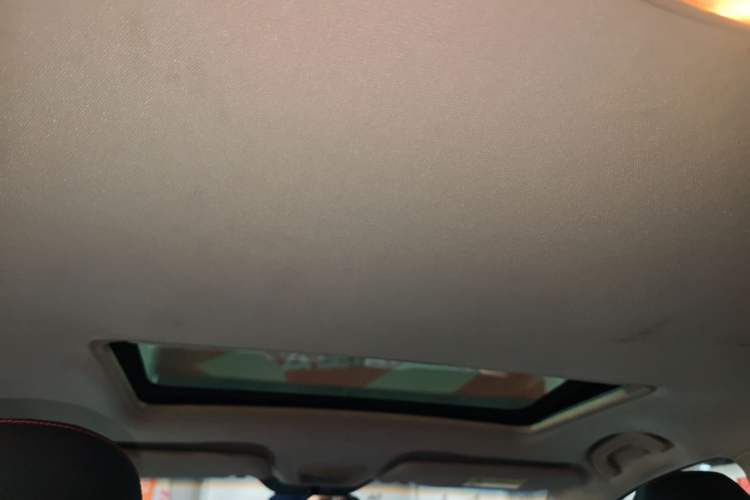 Used Baojun 560 2015 1.8L manual luxury version