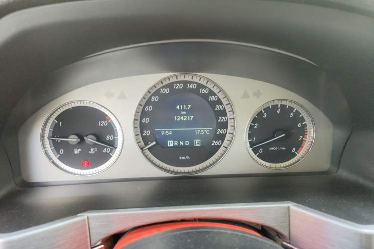 Used Mercedes-Benz GLK-Class 2011 GLK 300 4MATIC Fashion Model
