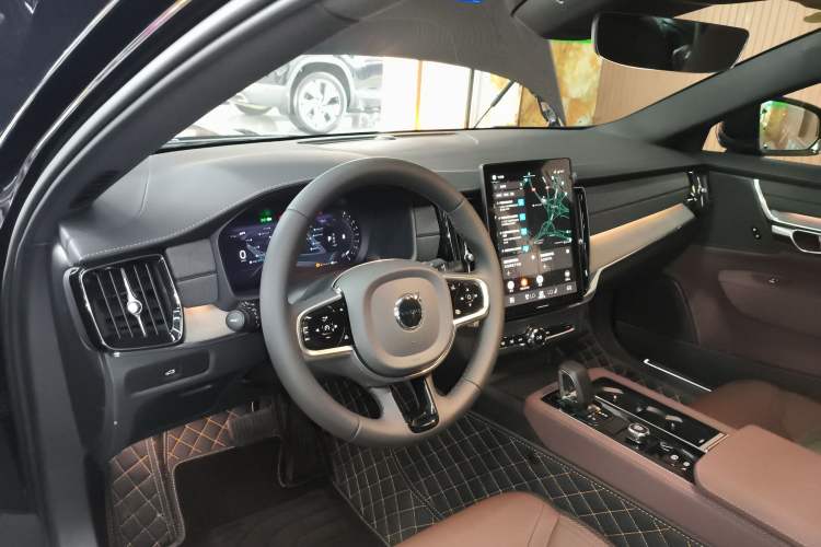 Used Volvo S90 2026 B5 Zhiyi Luxury Edition