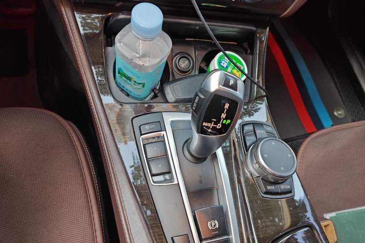 Used BMW 5 Series 2014 525Li Luxury Design Package