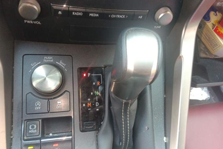 Used Lexus NX 2020 200 All-Wheel Drive Fēngshàng Version China VI Standard Gear Lever