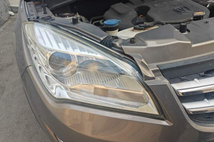 Used Changan CS35 2015 1.6L Automatic Luxury Model China IV Standard