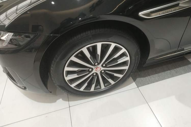 Used Jaguar XEL 2020 2.0T 200PS R-DYNAMIC Youth Sports Edition
