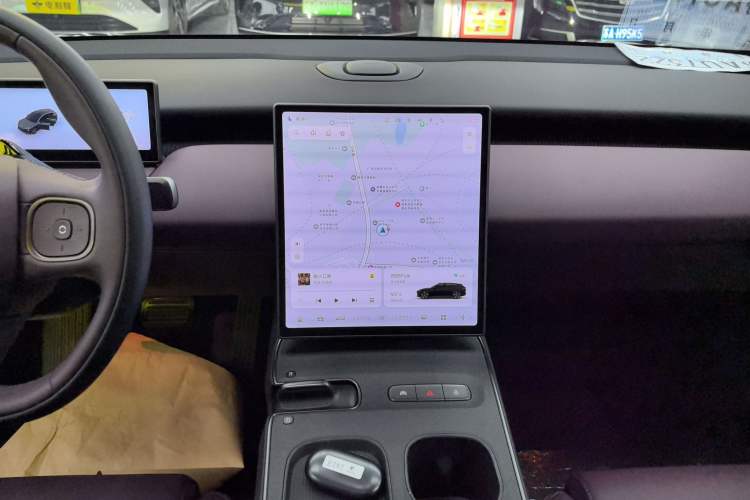 Used Nio ET5T 2024 75kWh Touring Audio And AC Panel