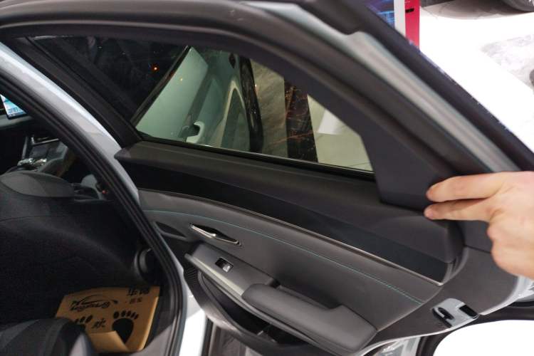 Used BYD Qin L 2025 DM-i Smart Drive 80KM Leading Model