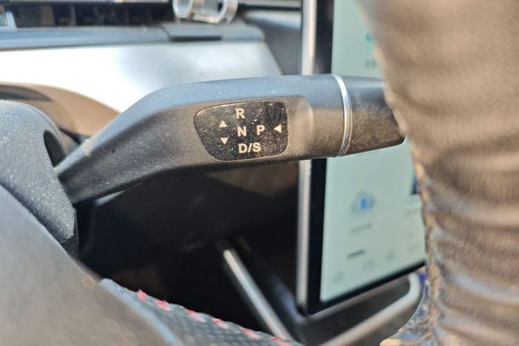 Used NETA V 2021 Long-Range Entertainment Edition Upgrade Model